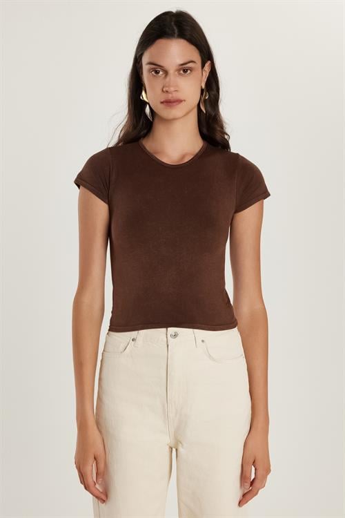 Kadın Slim Fit Dar Kesim Düz Basic Bisiklet Yaka Kahverengi Tişört