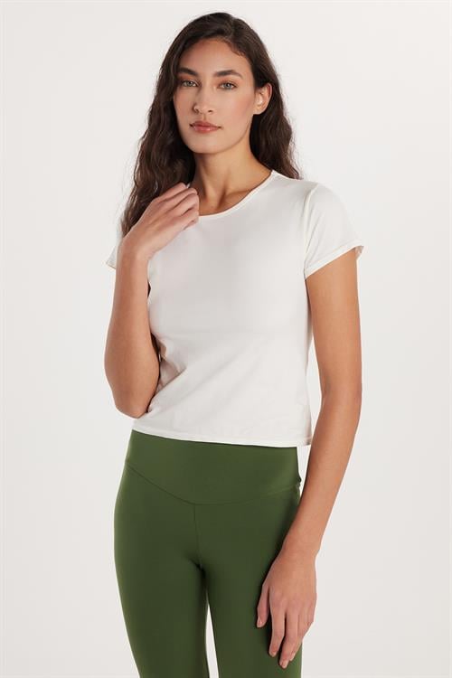 Kadın Slim Fit Dar Kesim Düz Basic Bisiklet Yaka Ekru Tişört