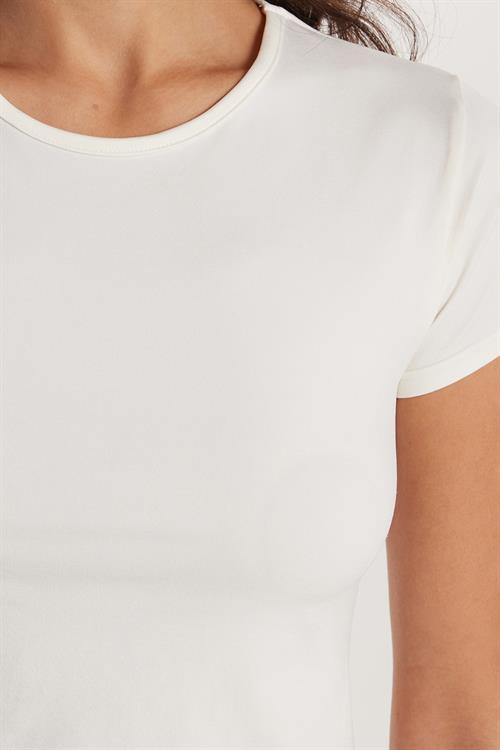 Kadın Slim Fit Dar Kesim Düz Basic Bisiklet Yaka Ekru Tişört