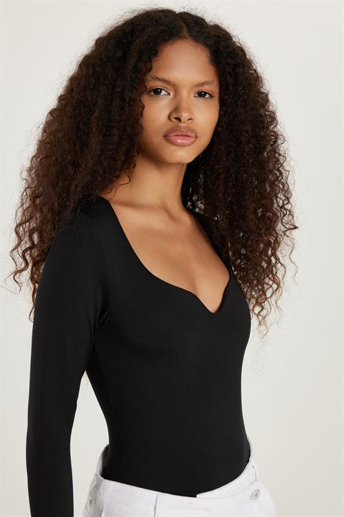 Kadın Slim Fit Dar Kesim Uzun Kollu Kare Yaka Siyah Bluz
