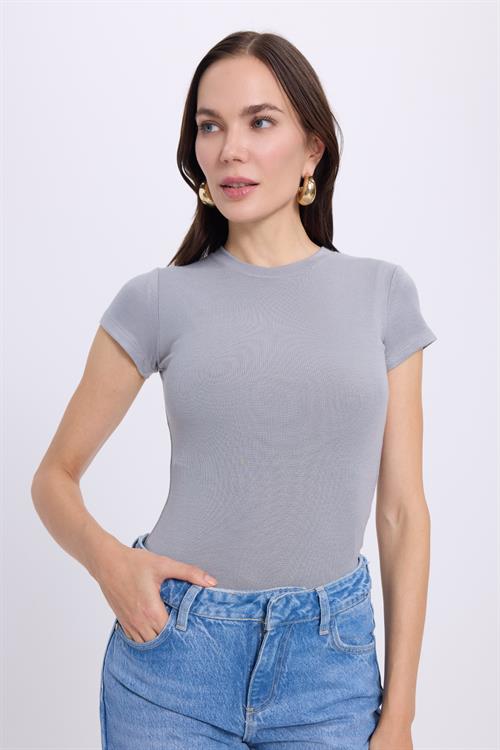 Kadın Regular Fit Klasik Kesim Bisiklet Yaka Viskon Kumaş Ultra Soft Gri Tişört
