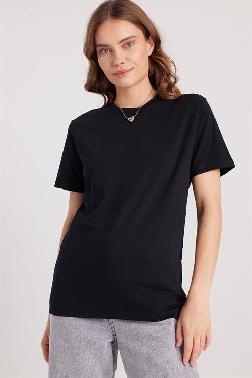 Kadın Slim Fit Dar Kesim Pamuklu Yumuşak Doku Likralı Esnek Kumaş Basic Siyah Bisiklet Yaka Tişört