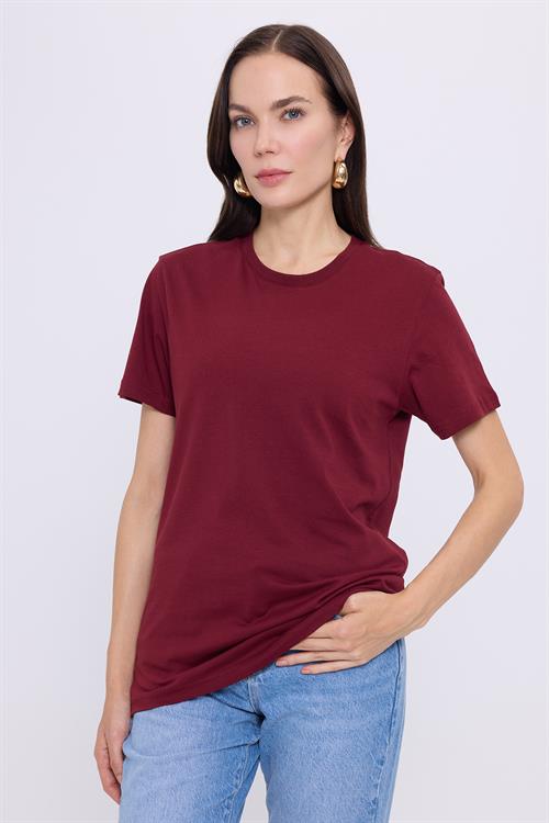Kadın Slim Fit Dar Kesim Pamuklu Yumuşak Doku Likralı Esnek Kumaş Basic Bordo Bisiklet Yaka Tişört