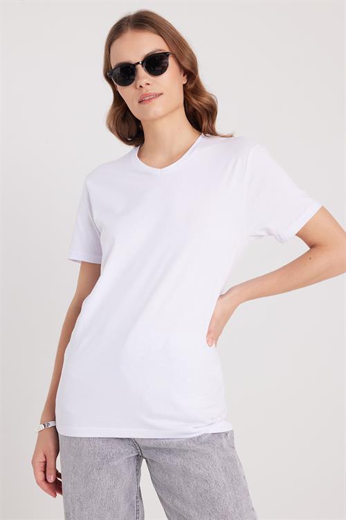 Kadın Slim Fit Dar Kesim %100 Pamuk Yumuşak Dokulu Beyaz V Yaka Tişört