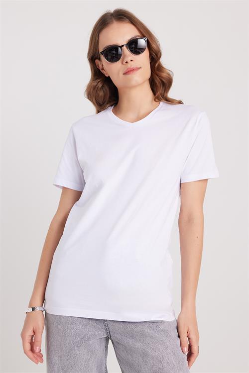 Kadın Slim Fit Dar Kesim %100 Pamuk Yumuşak Dokulu Beyaz V Yaka Tişört