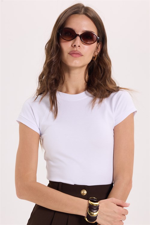 Kadın Slim Fit Dar Kesim Bisiklet Yaka Reglan Kol %100 Pamuk Beyaz Tişört Bluz