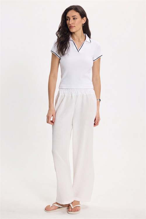 Kadın Slim Fit Dar Kesim Pamuklu Polo Yaka Kısa Kollu Beyaz Tişört