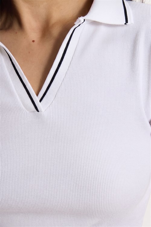 Kadın Slim Fit Dar Kesim Pamuklu Polo Yaka Kısa Kollu Beyaz Tişört