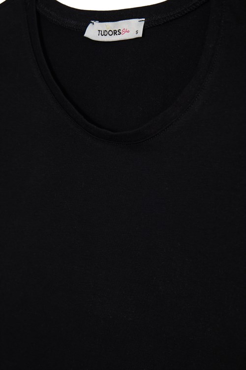 Kadın Slim Fit Dar Kesim Pamuklu Likralı Bisiklet Yaka Ay Kol Siyah Tişört