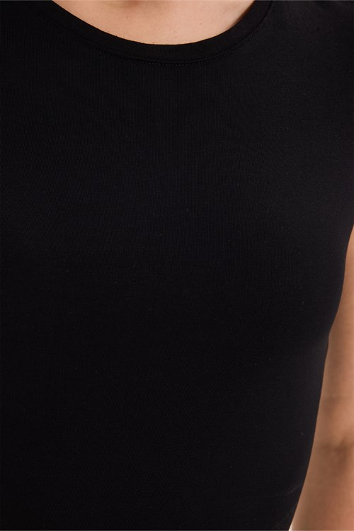 Kadın Slim Fit Dar Kesim Pamuklu Likralı Bisiklet Yaka Ay Kol Siyah Tişört