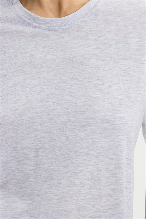 Kadın Slim Fit Dar Kesim %100 Pamuk Kısa Kollu Bisiklet Yaka Açık Gri Tişört