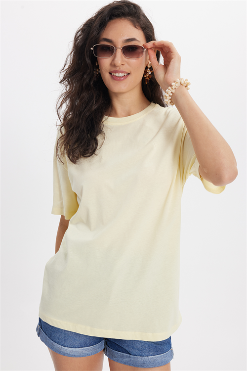 Kadın Slim Fit Dar Kesim %100 Pamuk Kısa Kollu Bisiklet Yaka Sarı Tişört