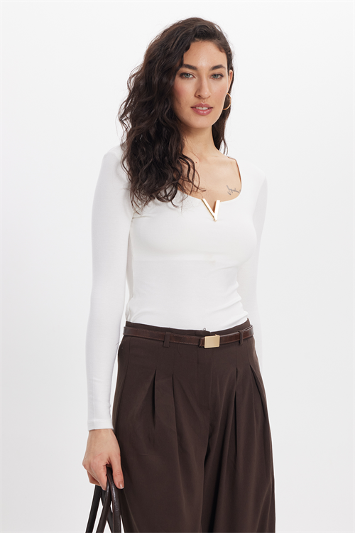 Kadın Slim Fit Dar Kesim Pamuklu Uzun Kollu V Yaka Ekru Tişört Bluz