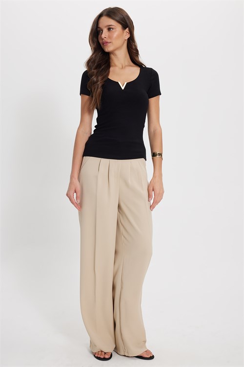 Kadın Slim Fit Dar Kesim Pamuklu V Yaka Kısa Kollu Siyah Bluz