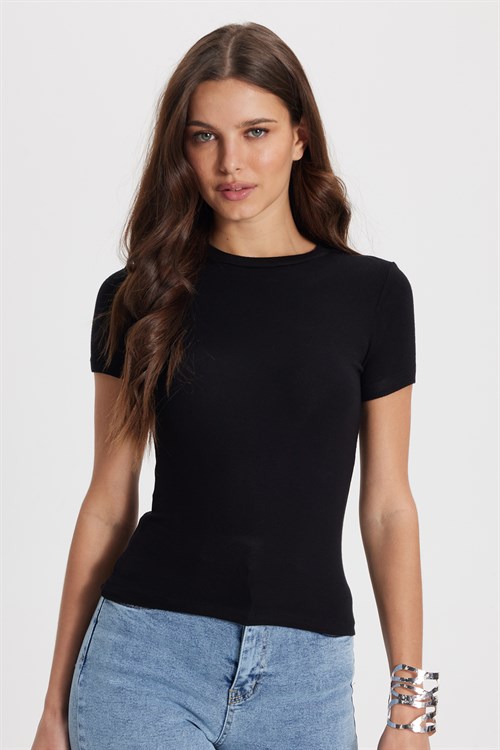 Kadın Slim Fit Dar Kesim Pamuklu Kısa Kollu Bisiklet Yaka Siyah Tişört
