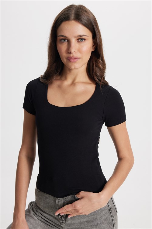 Kadın Slim Fit Dar Kesim Modal Kumaş Yumuşak Dokulu Pamuklu Kare Yaka Kısa Kollu Siyah Tişört