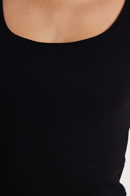 Kadın Slim Fit Dar Kesim Modal Kumaş Yumuşak Dokulu Pamuklu Kare Yaka Kısa Kollu Siyah Tişört