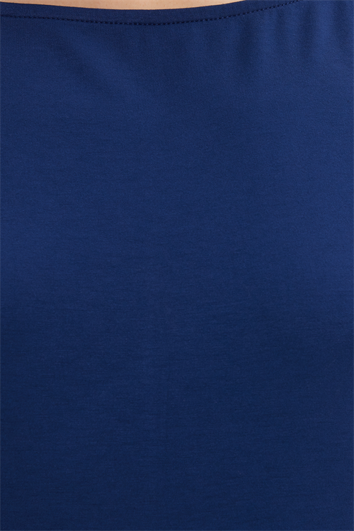 Kadın Slim Fit Dar Kesim Kısa Kollu Kayık Yaka Lacivert Tişört