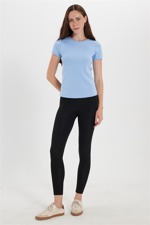 Kadın Slim Fit Dar Kesim %100 Pamuk Kısa Kol Bisiklet Yaka Mavi Tişört