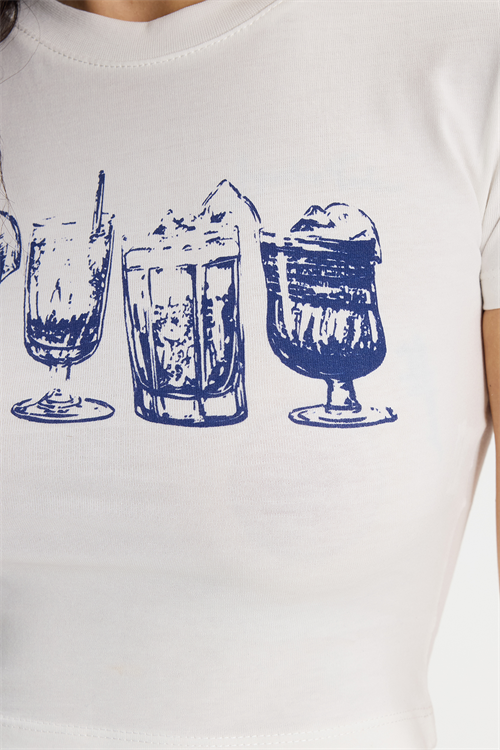 Kadın Slim Fit Dar Kesim %100 Pamuk Bisiklet Yaka Kısa Kollu Baskılı Ekru Crop Tişört