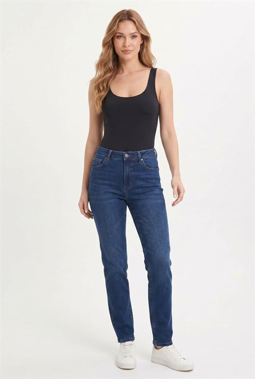 Kadın Slim Fit Dar Kesim Askılı Kare Yaka Sırtı Açık Sandy Kumaş Çıtçıtlı Siyah Body