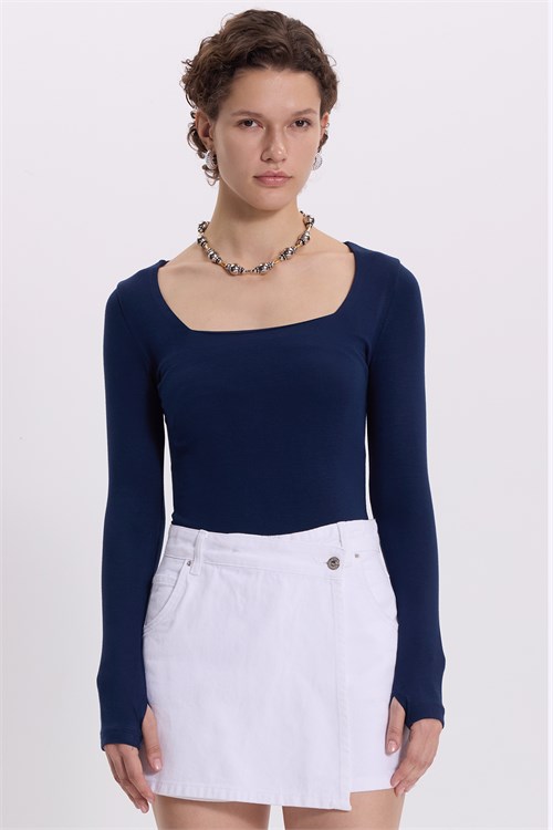 Kadın Slim Fit Dar Kesim Pamuklu Kare Yaka Ultra Soft Lacivert Bluz