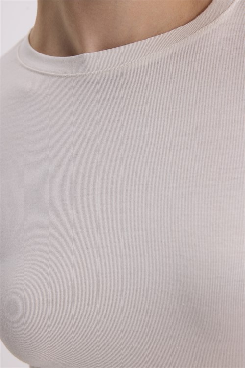 Kadın Slim Fit Dar Kesim Pamuklu Ultra Soft Bisiklet Yaka Modal Ekru Bluz