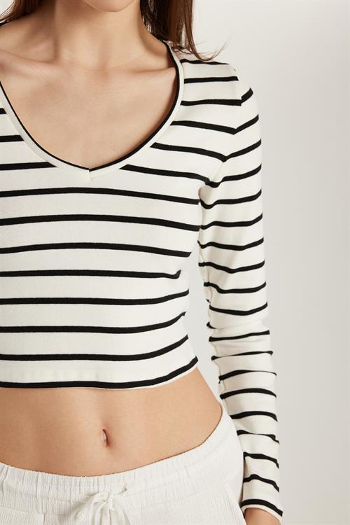 Kadın Slim Fit Dar Kesim Uzun Kollu Bisiklet Yaka Çizgili Bluz