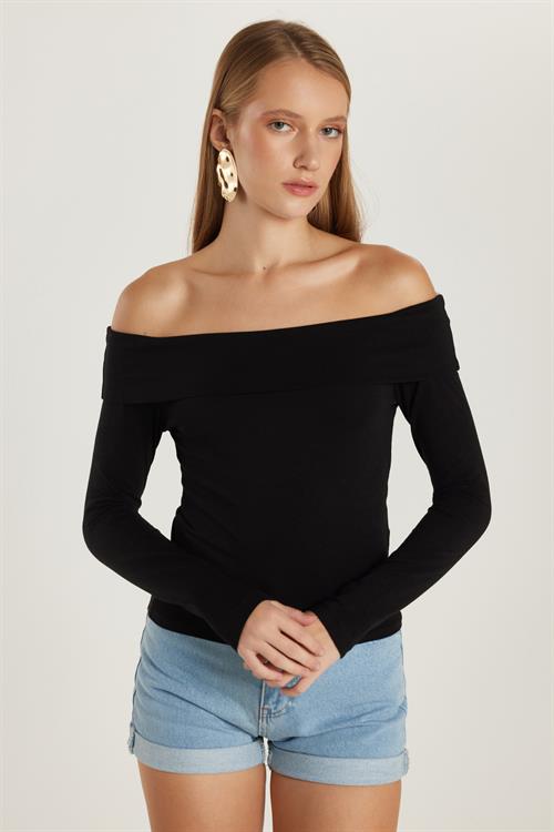 Kadın Slim Fit Dar Kesim Uzun Kol Kayık Yaka Siyah Bluz