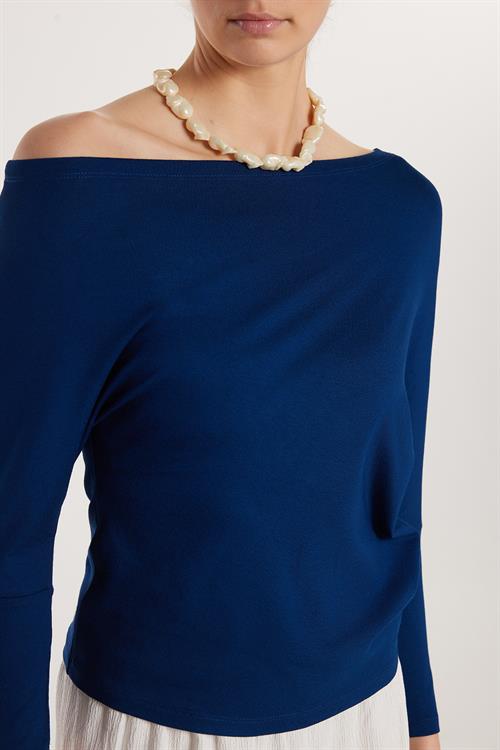 Kadın Slim Fit Kayık Yaka Omuz Detaylı İndigo Bluz
