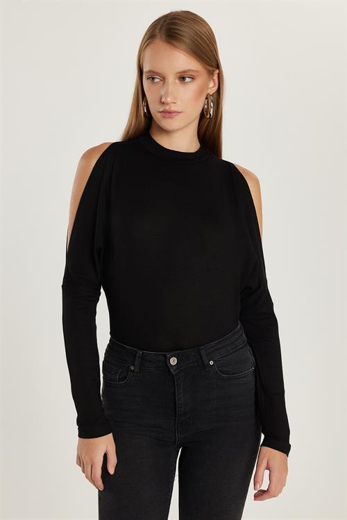 Kadın Slim Fit Dar Kesim Boğazlı Omuz Detaylı Siyah Bluz