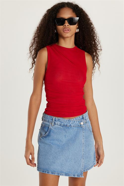 Kadın Slim Fit Sıfır Kol Düz Bisiklet Yaka Kırmızı Bluz