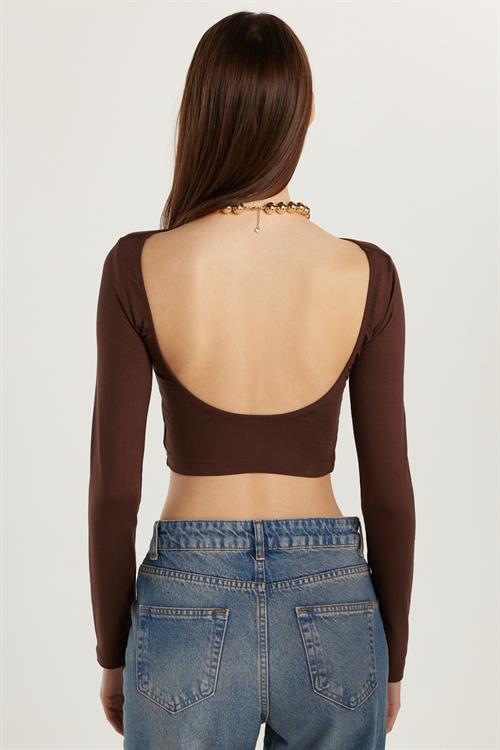 Kadın Slim Fit Dar Kesim Bisiklet Yaka Sırt Detaylı Kahverengi Bluz