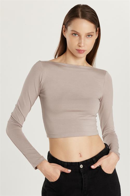 Kadın Slim Fit Dar Kesim Bisiklet Yaka Sırt Detaylı Vizon Bluz