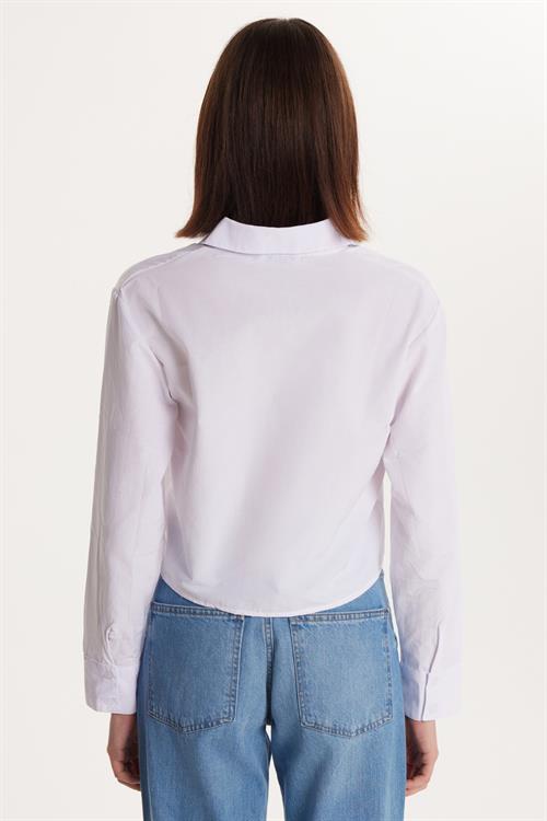 Kadın Slim Fit Dar Kesim Uzun Kollu Beli Detaylı Beyaz Gömlek