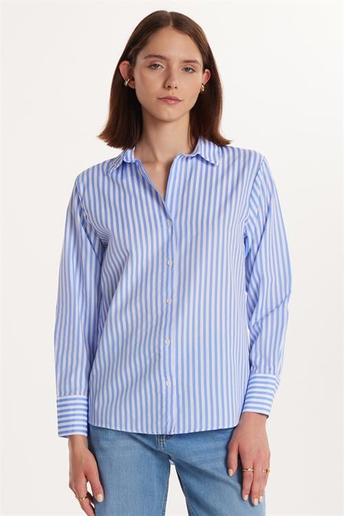 Kadın Slim Fit Dar Kesim Uzun Kollu Çizgili Gömlek