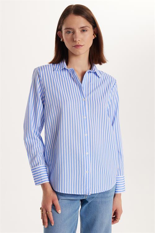 Kadın Slim Fit Dar Kesim Uzun Kollu Çizgili Gömlek