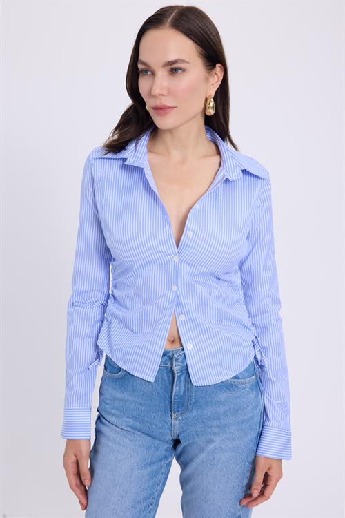 Kadın Slim Fit Rahat Kesim Uzun Kollu Bağlamak Detaylı Çizgili Mavi Gömlek