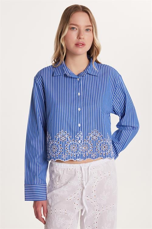 Kadın Slim Fit Dar Kesim Desenli Uzun Kollu Klasik Yaka Gömlek