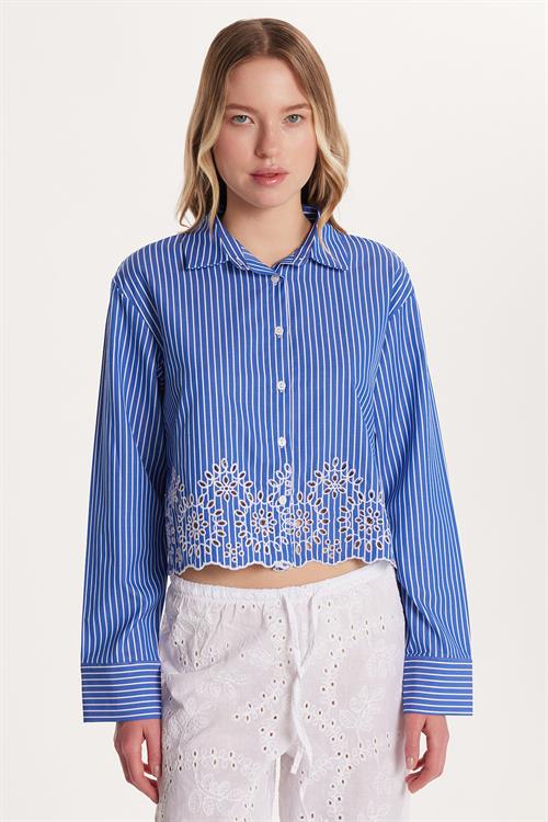Kadın Slim Fit Dar Kesim Desenli Uzun Kollu Klasik Yaka Gömlek