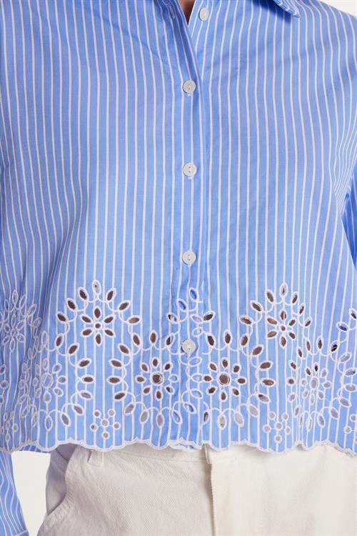 Kadın Slim Fit Dar Kesim Desenli Uzun Kollu Klasik Yaka Gömlek
