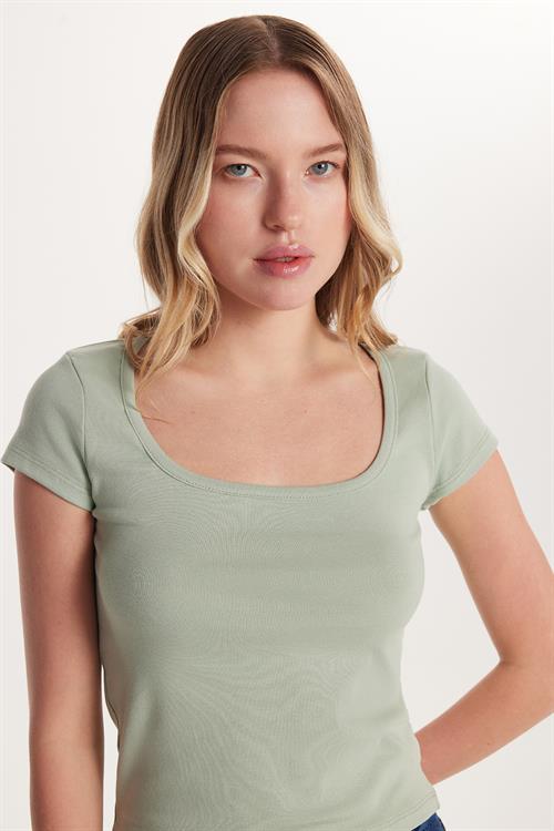 Kadın Slim Fit Dar Kesim Pamuklu Kısa Kollu U Yaka Mint Bluz