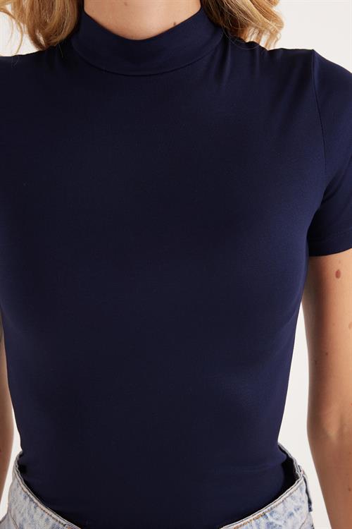 Kadın Standart Fit Kısa Kollu Yarım Balıkçı Yaka Lacivert Bluz