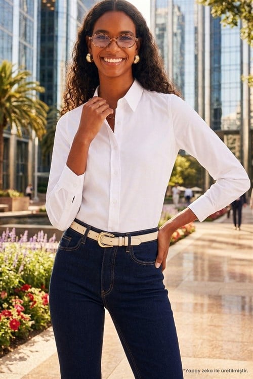 Kadın Slim Fit Dar Kesim Uzun Kollu Pamuklu Vücuda Oturan Dokulu Beyaz Basic Gömlek