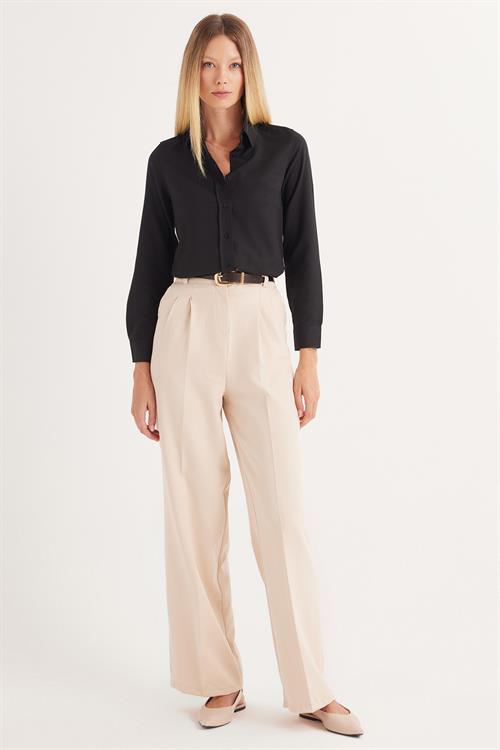 Kadın Slim Fit Dar Kesim Uzun Kollu Pamuklu Vücuda Oturan Dokulu Siyah Basic Gömlek