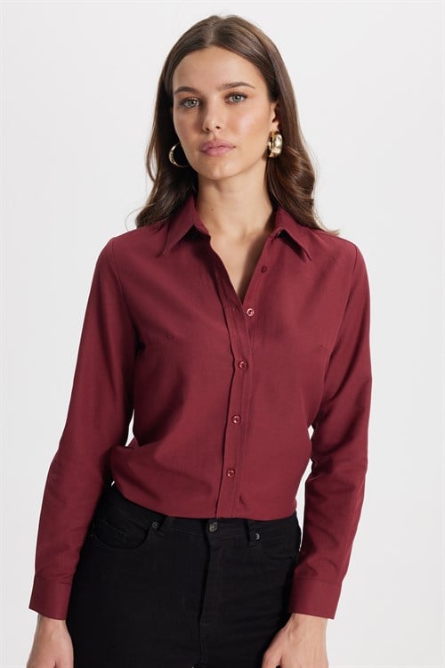 Kadın Slim Fit Dar Kesim Uzun Kollu Pamuklu Vücuda Oturan Dokulu Bordo Basic Gömlek