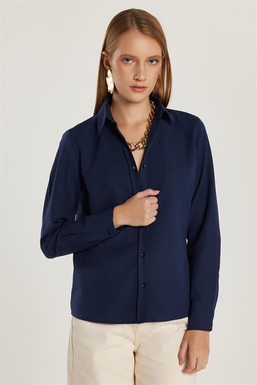 Kadın Slim Fit Dar Kesim Uzun Kollu Pamuklu Vücuda Oturan Dokulu Lacivert Basic Gömlek