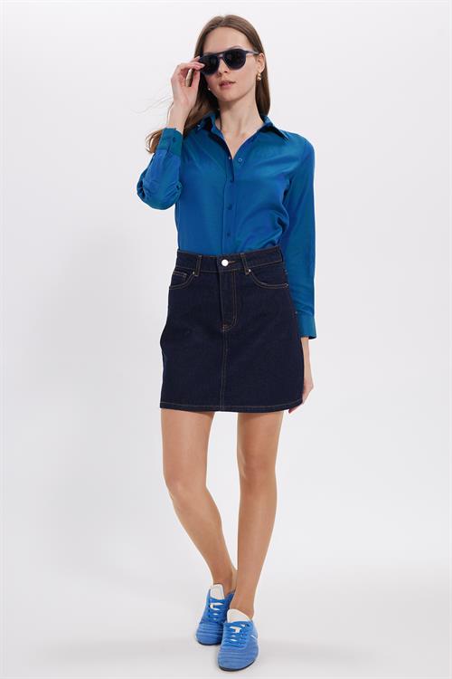 Kadın Slim Fit Dar Kesim Uzun Kollu Pamuklu Vücuda Oturan Dokulu Açık Petrol Basic Gömlek