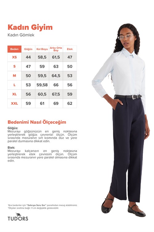 Kadın Slim Fit Dar Kesim Vucüda Oturan Uzun Kollu Gizli Düğme Detaylı Mavi Basic Gömlek