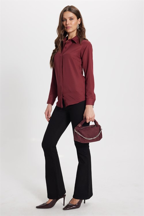 Kadın Slim Fit Dar Kesim Vucüda Oturan Uzun Kollu Gizli Düğme Detaylı Bordo Basic Gömlek